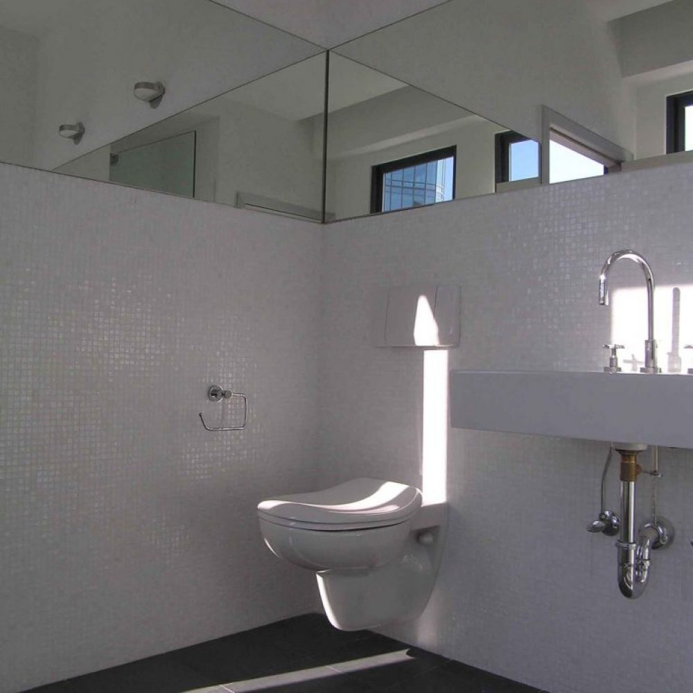modern bathroom tiles toilet